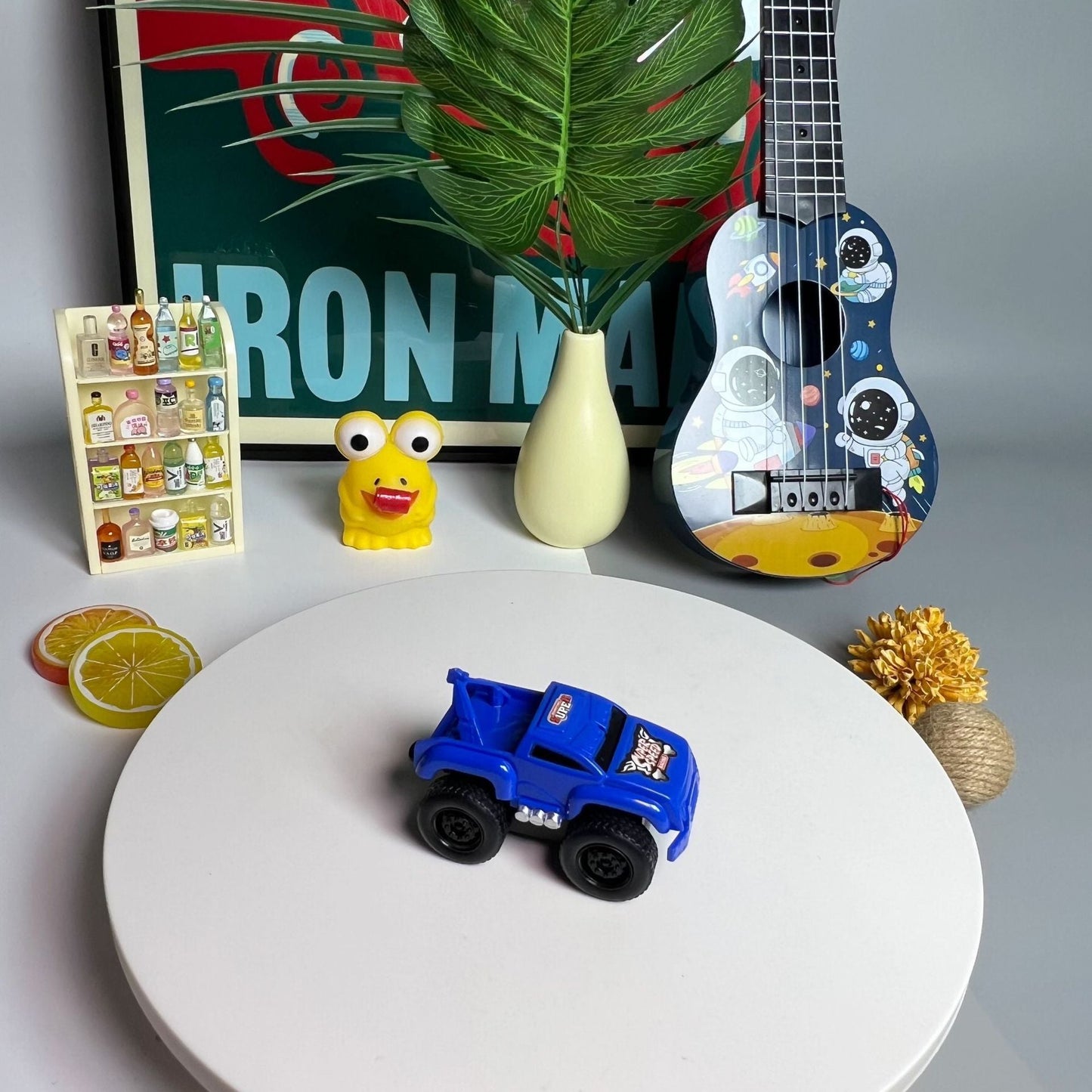 🔥 Magnetic Wall Climbing Toy Car